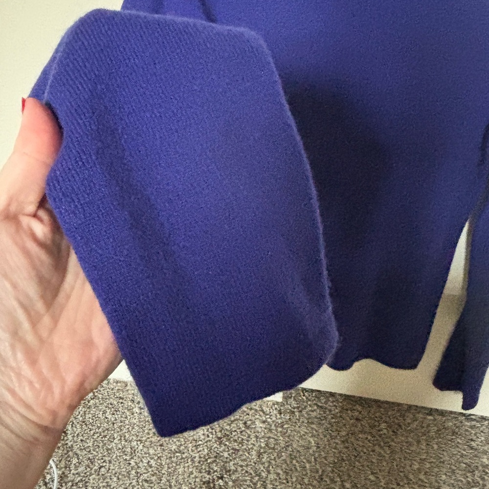 Cashmere Sweater - Picture 3 of 4